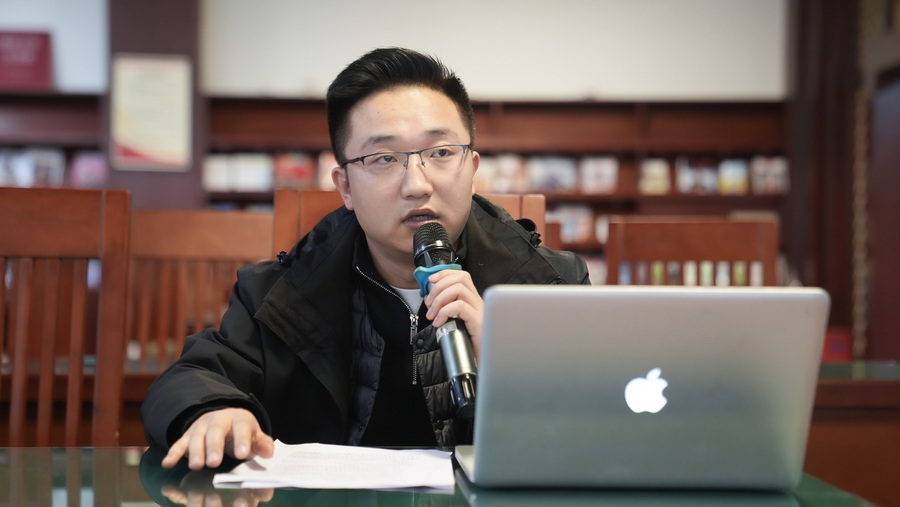 图1 刘喆_调整大小.jpg